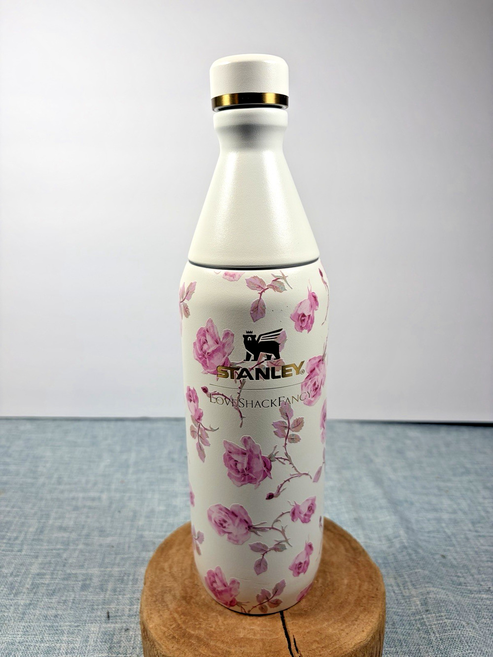 Stanley x LoveShackFancy All Day Slim Bottle Ribbon Rosa 20 oz Bottle, Pre-Owned